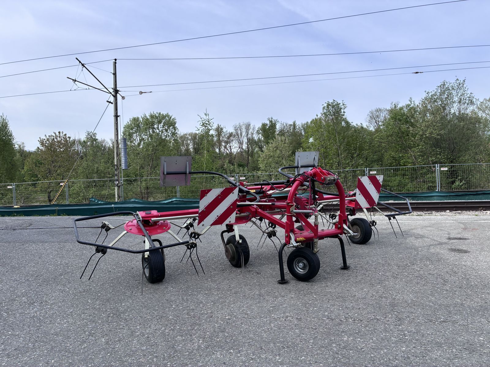 FELLA TH 450 D Hydro Tedder €5,000