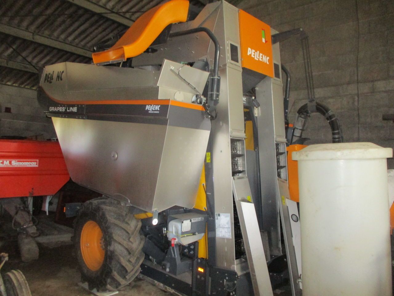 Pellenc grapes line 80 Grape harvester