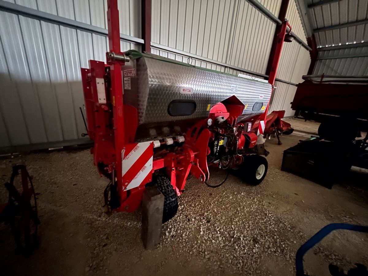 E-FARM: Gaspardo maga 7 rangs - Einzelkornsämaschine - id UFENHMZ - 29.000 € - Baujahr: 2019 - Frankreich