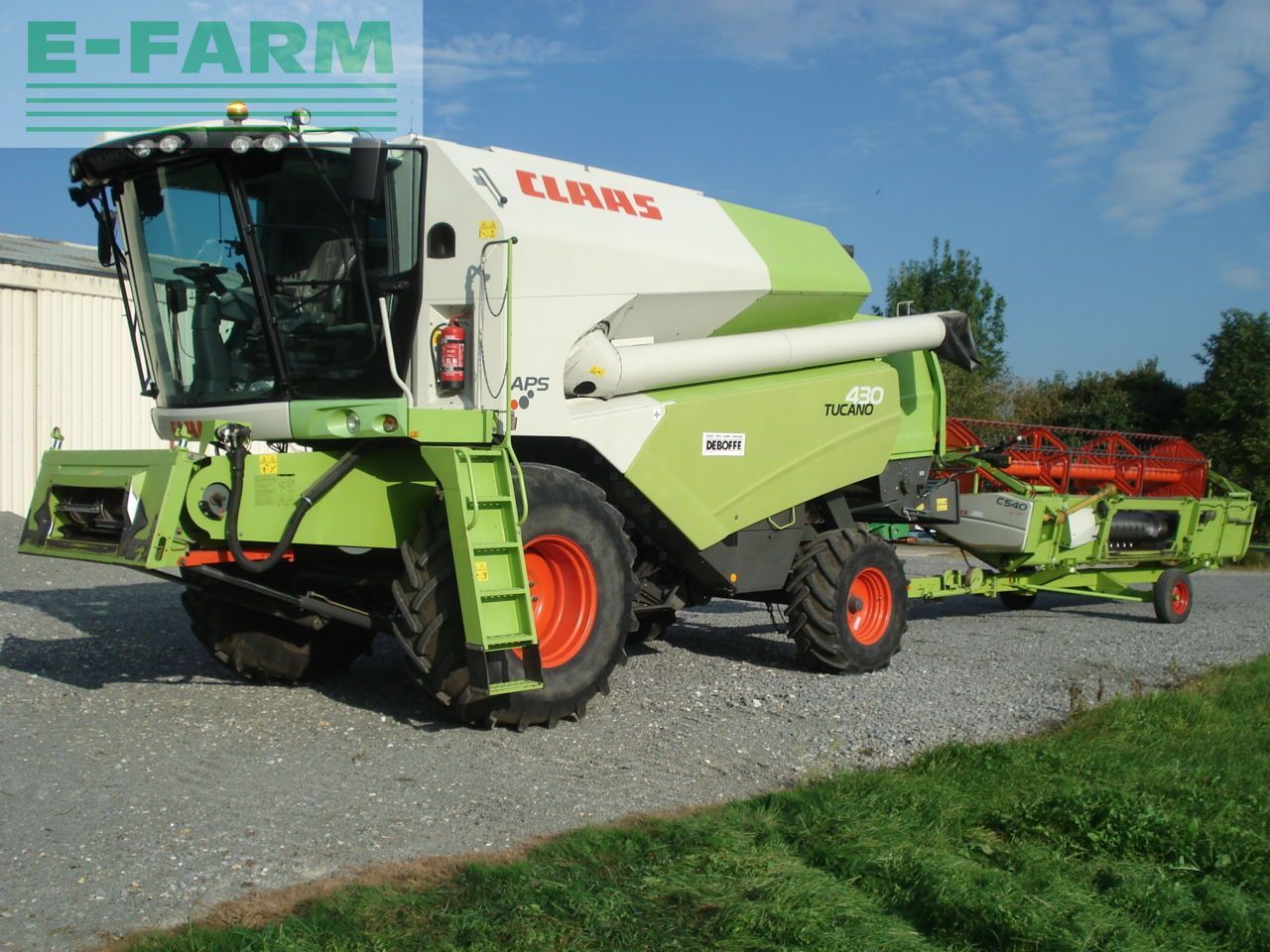 Claas Tucano 430 Combine harvester €90,000