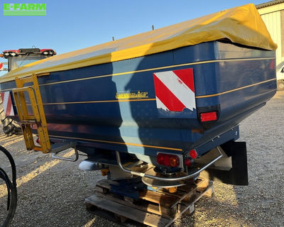 E-FARM: Bogballe m2w - Rozmetadlo hnojiv - id EQGE2FG - 8 500 € - Rok výroby: 2010 - Francie