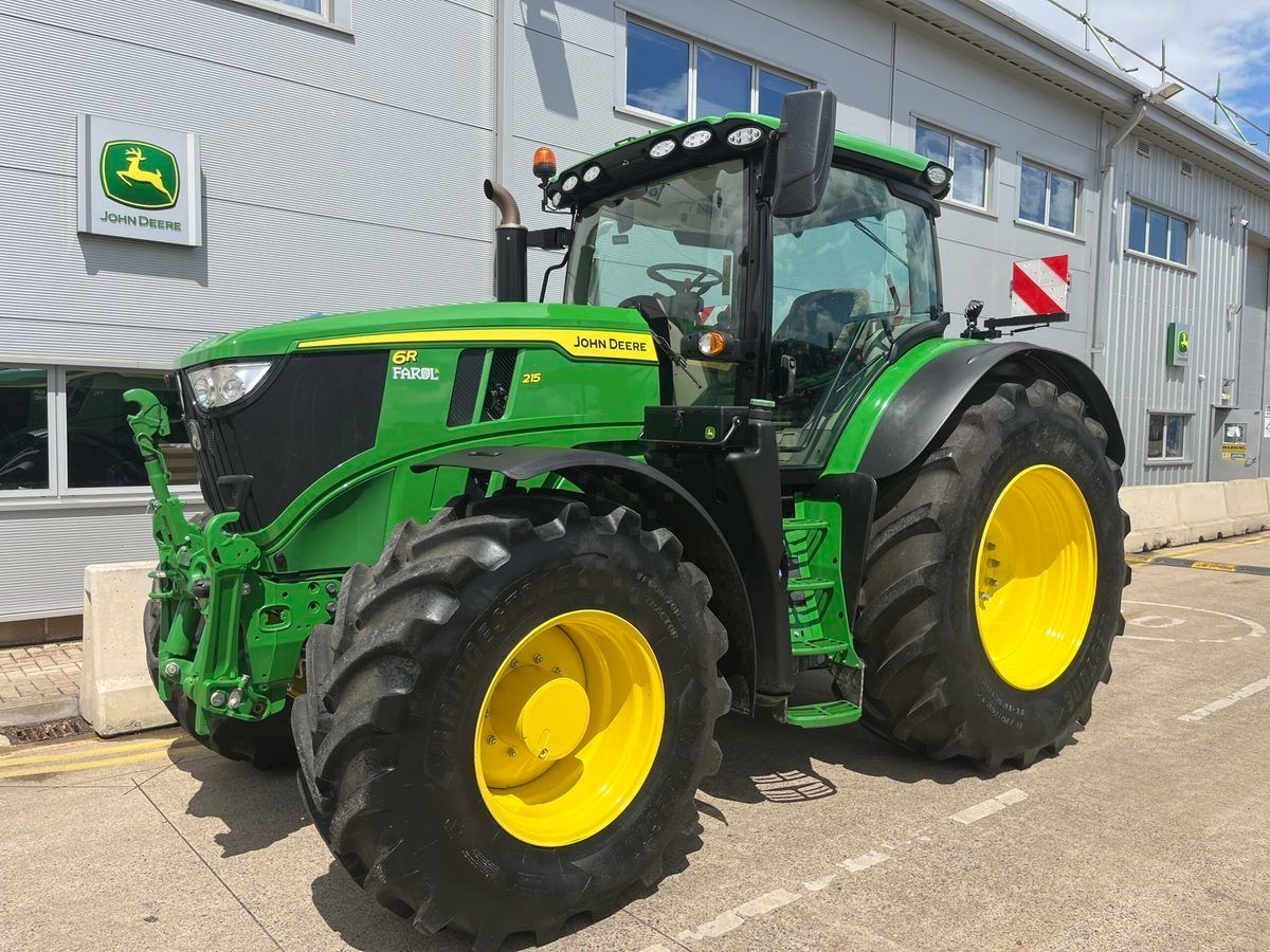 John Deere 6R 215 Traktor