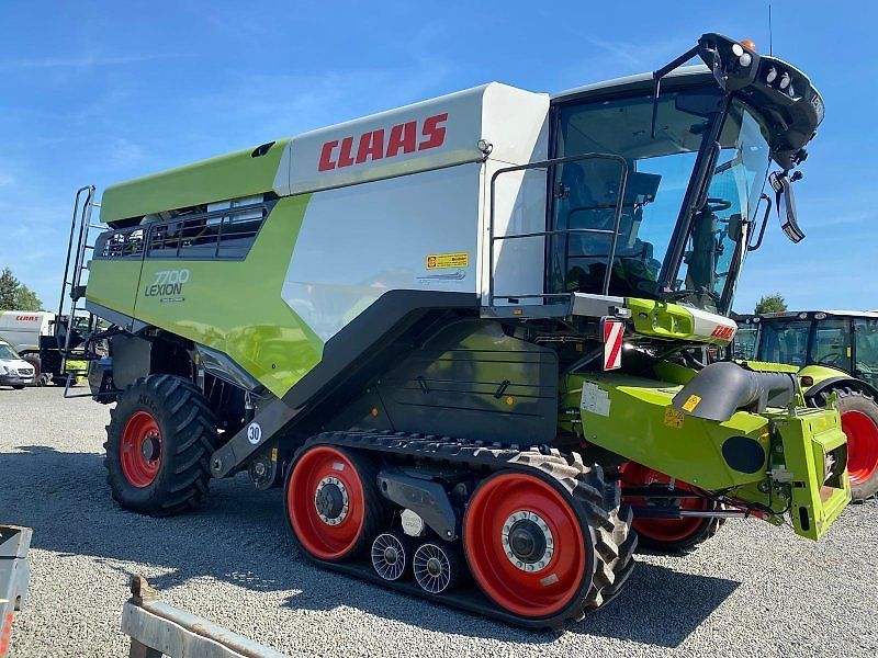 E-FARM: Claas Lexion 7700 - Moissoneuse-batteuse - id BJNMNZV - Année: 2024 - Lecture du nombre d'heure: 157,Puissance du moteur (chevaux): 549,Allemagne