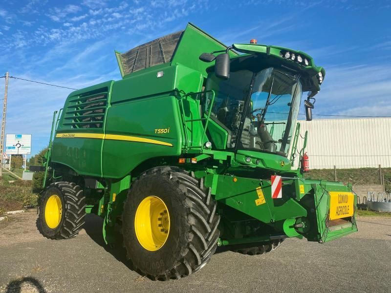John Deere T 550 Moissonneuse-batteuse 232 000 €