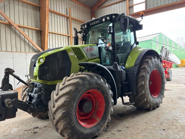 Claas Axion 830 Tractor €83,000