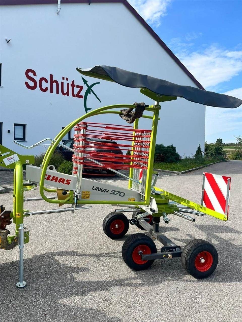 E-FARM: Claas Liner 370 Tandem - Rake - id 6PPCI2W - €7,250 - Year of construction: 2025 - Germany