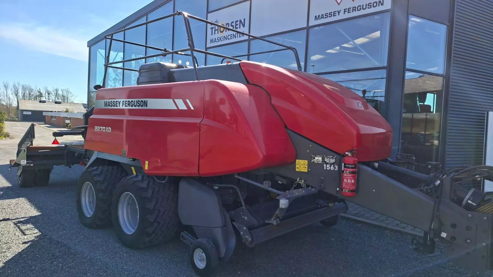 Massey Ferguson 2270 xd bigballe 120x90 Baler €80,151