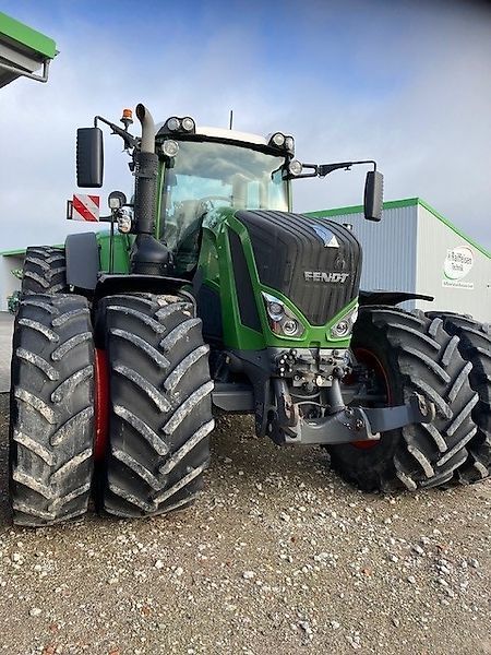 Fendt 828 Vario Profi Plus Tractor €119,999