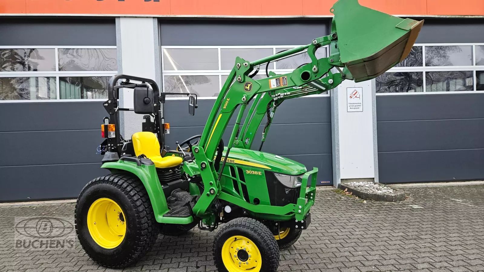 John Deere 3038 E Τρακτέρ 24.900 €