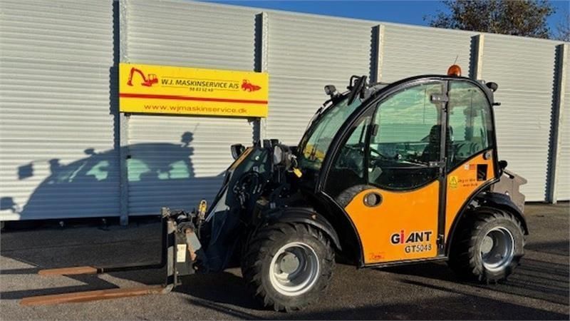 Giant gt5048 Miniładowarka 41 148 €