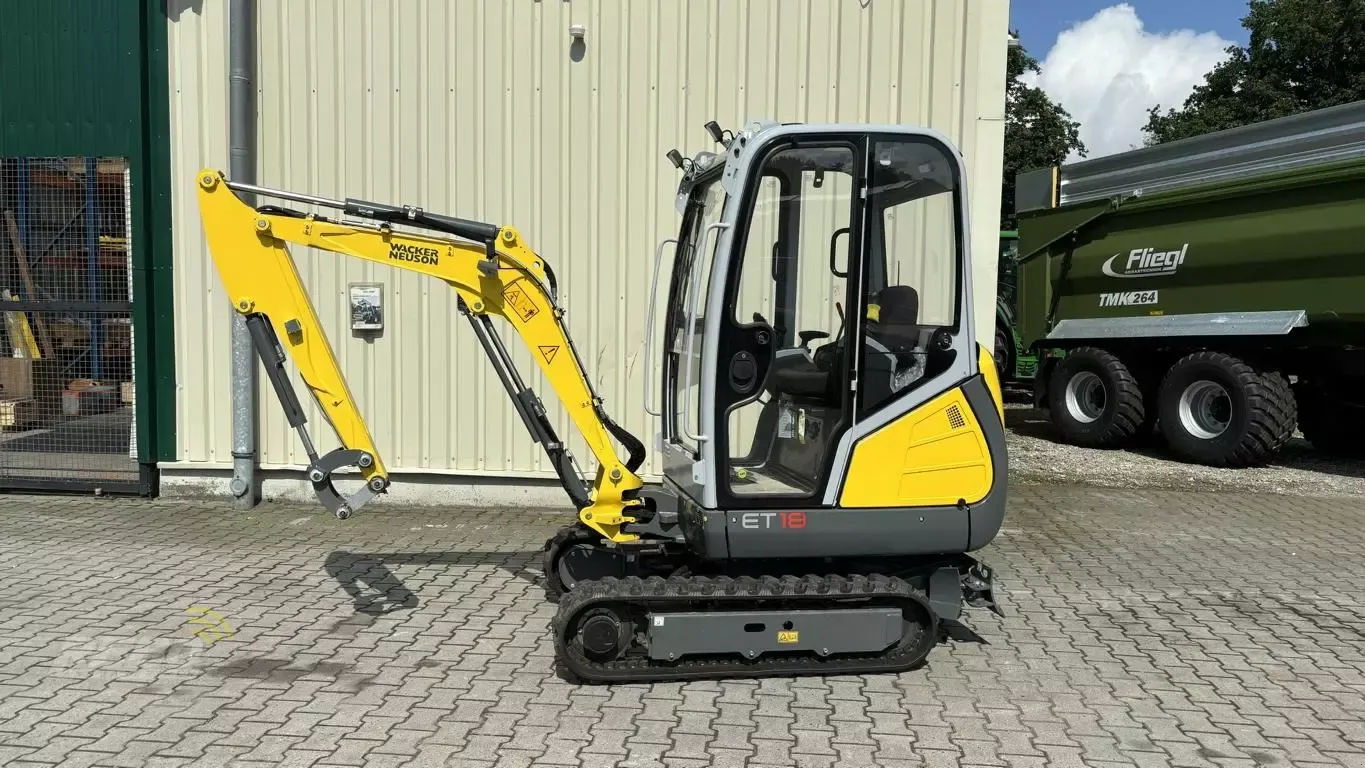 E-FARM: Wacker Neuson et 18 - Minikoparka - id FUBAHCA - 27 826 € - Rok produkcji: 2023 - Niemcy