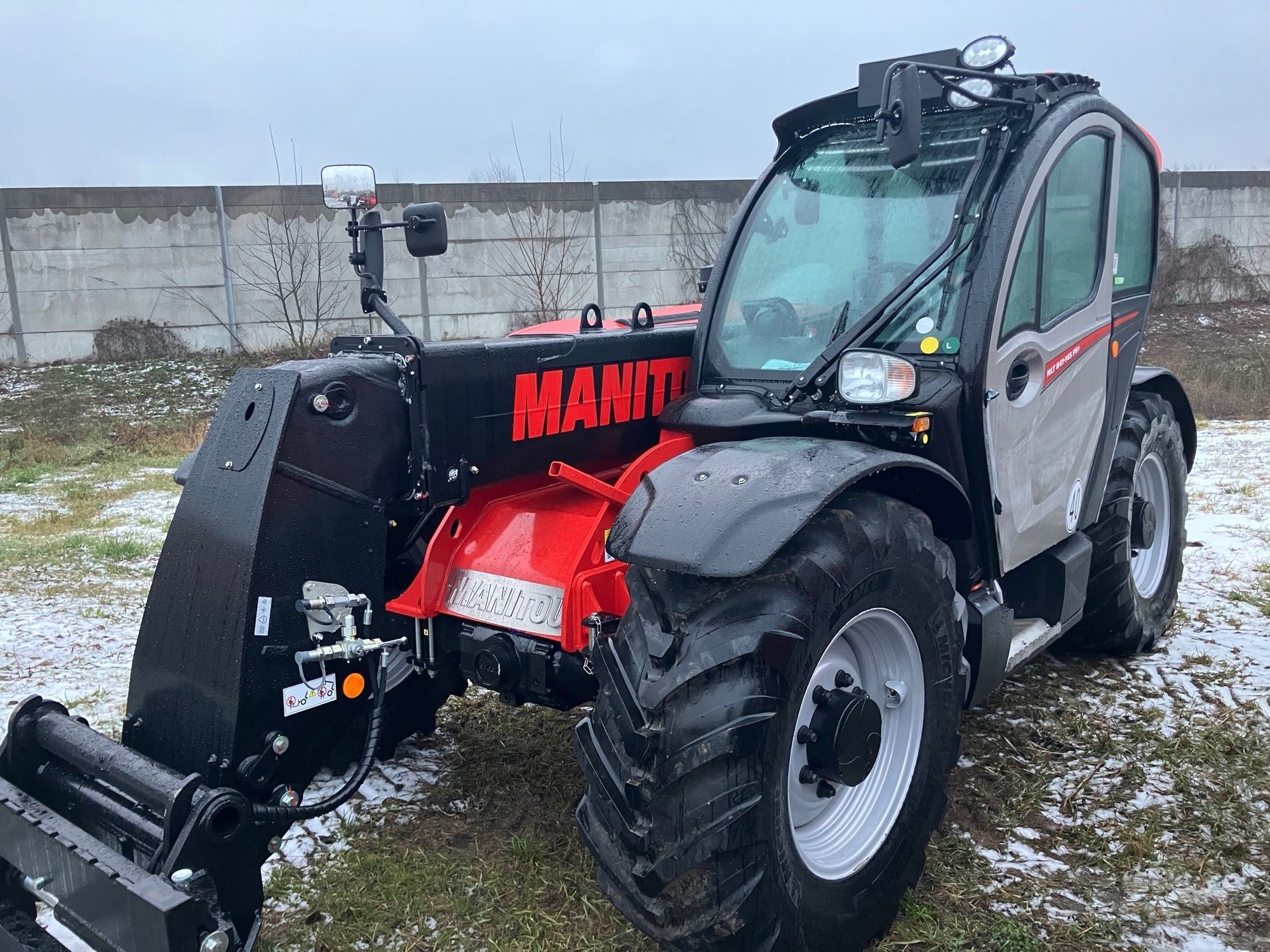 E-FARM: Manitou MLT841 Premium - Telehandler - id LPZ4AVW - €107,100 - Year of construction: 2025 - Engine hours: 100,Engine power (HP): 141,Austria