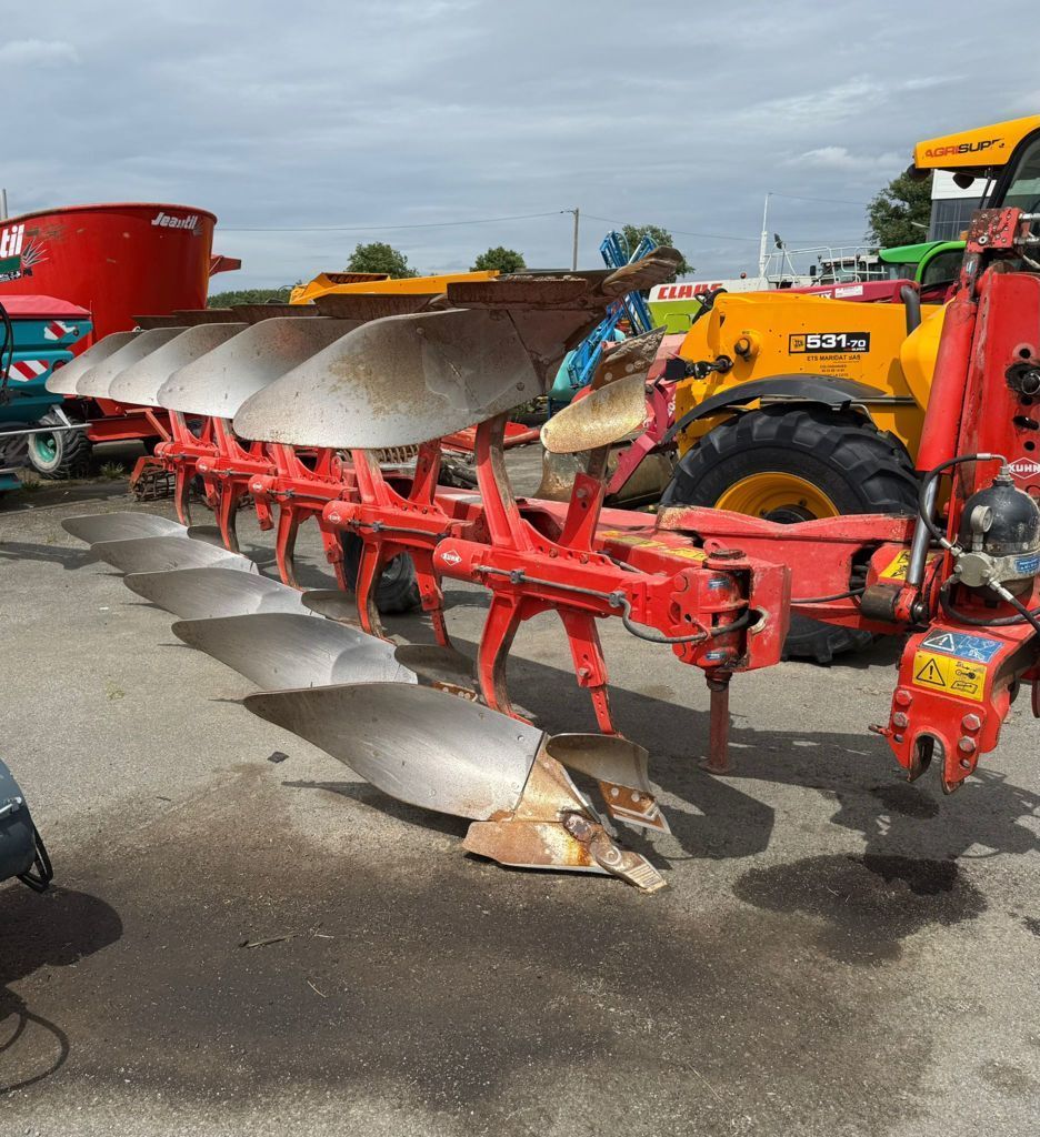 E-FARM: Kuhn varimaster 152 - Charrue - id JAVD8HT - 12 000 € - Année: 2008 - France