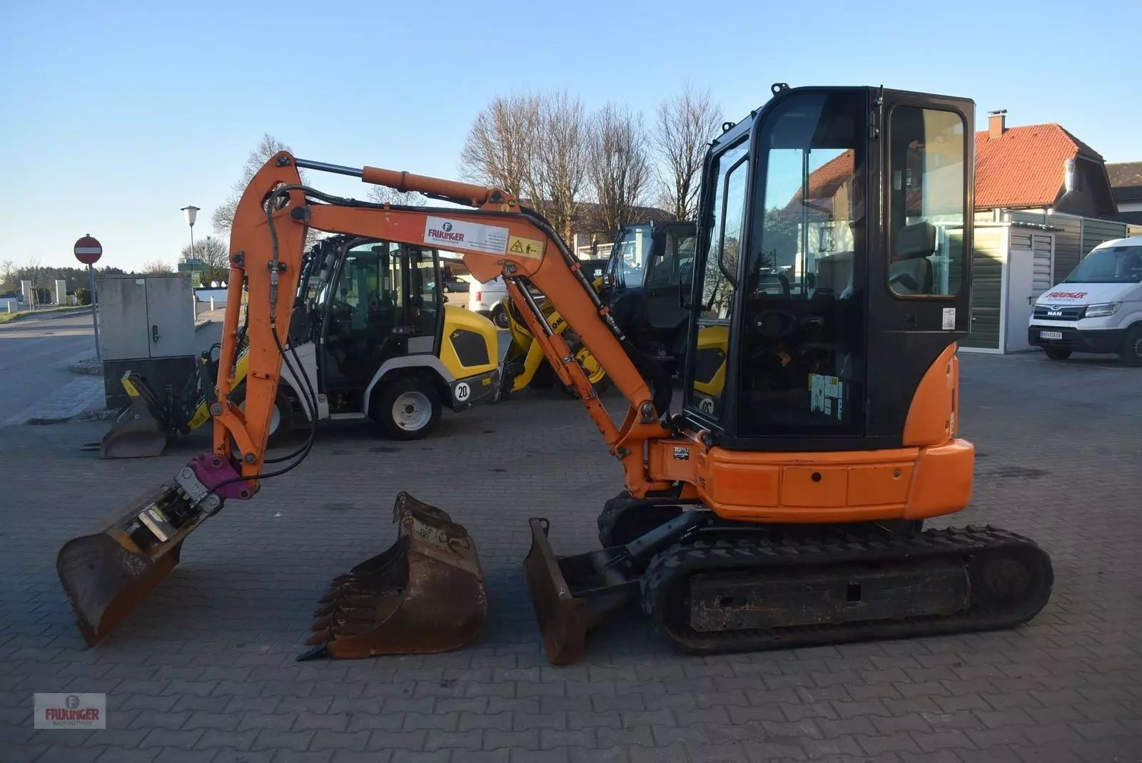 KOMATSU pc26mr-3 Mini excavator €19,900