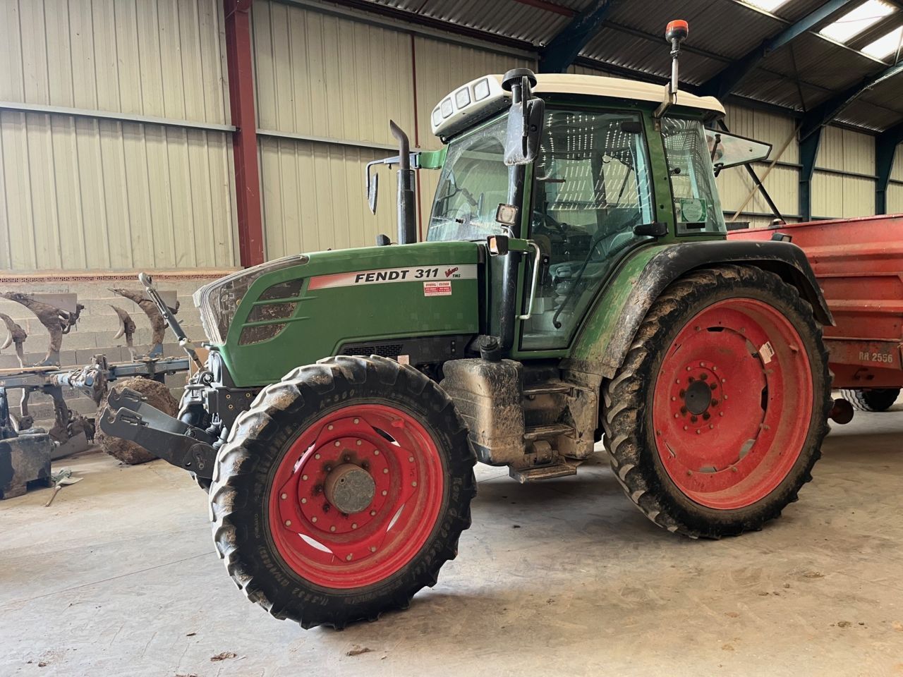 E-FARM: Fendt 311 Vario - Tracteur - id 38ATXZY - 58 000 € - Année: 2008 - Lecture du nombre d'heure: 6 350,Puissance du moteur (chevaux): 110,France