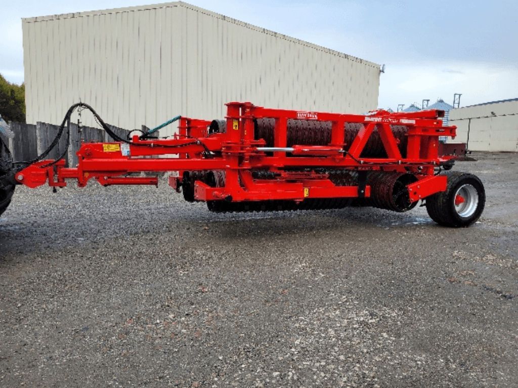 E-FARM: Quivogne rollmax - Presses and roller - id NNZYZ9I - €21,000 - Year of construction: 2016 - France