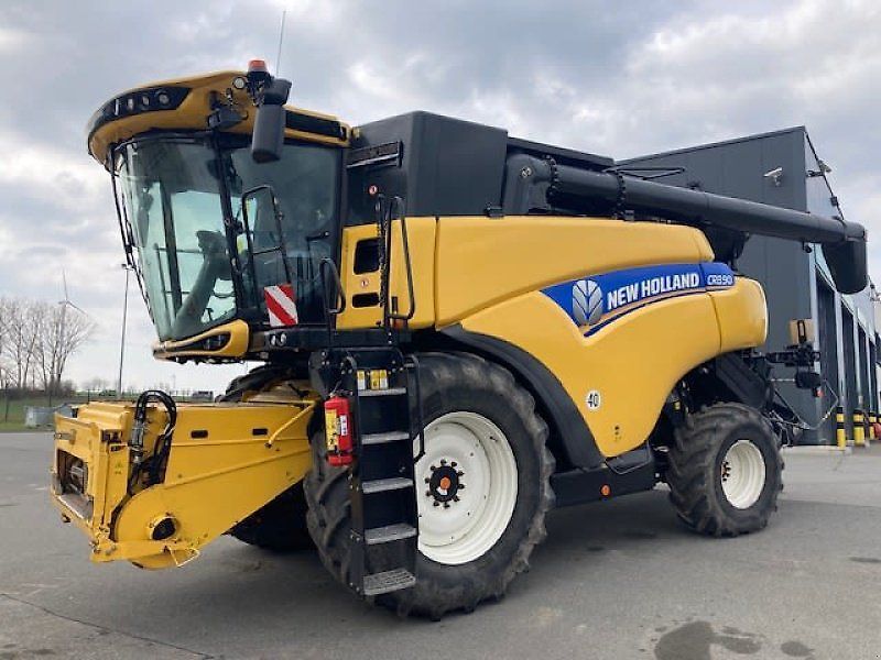 E-FARM: New Holland cr8.90 - Moissoneuse-batteuse - id HIU2D9F - 179 500 € - Année: 2016 - Lecture du nombre d'heure: 1 470,Puissance du moteur (chevaux): 469,Allemagne