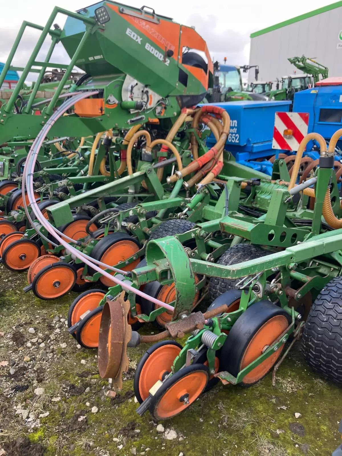Amazone EDX 6000-2 Maszyna do siewu punktowego 17 500 €