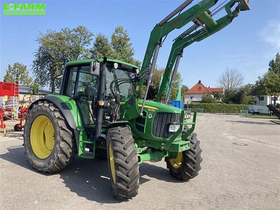 E-FARM: John Deere 6230 Premium - Tractor - id DLVV8RL - €49,580 - Year of construction: 2011 - Engine hours: 3,440,Engine power (HP): 114,Germany