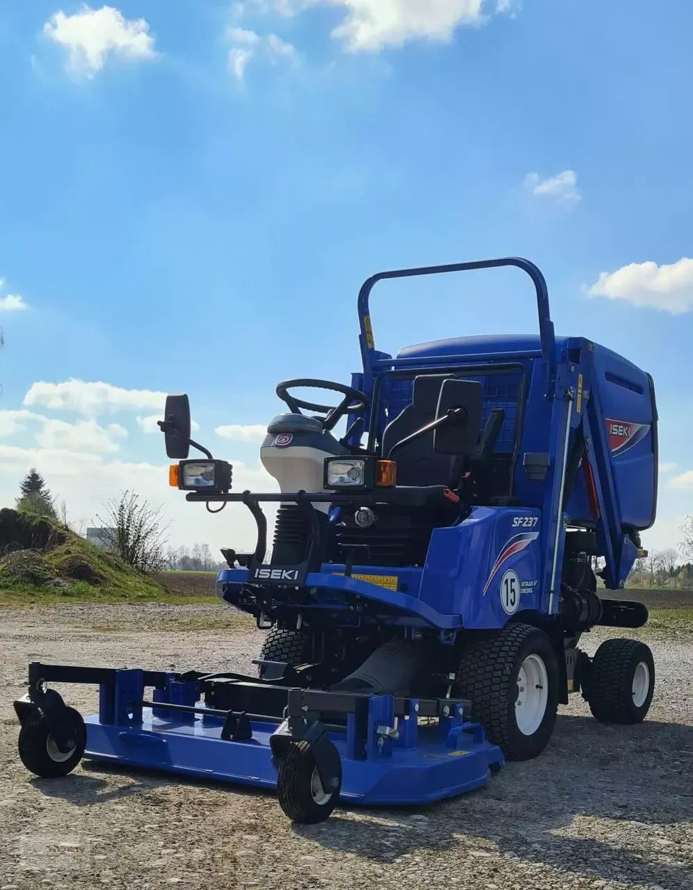 E-FARM: Iseki SF 237 - Tracteur - id FFA82YR - Année: 2022 - Puissance du moteur (chevaux): 35,Allemagne