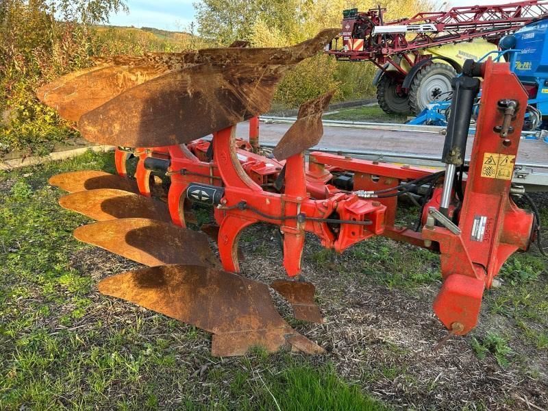 GREGOIRE BESSON charrue Charrue 7 500 €