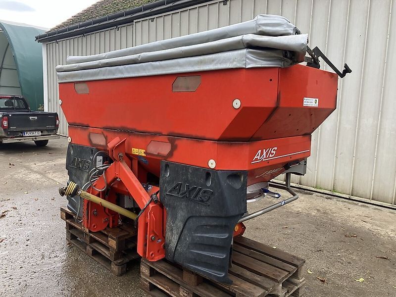 Rauch axis m 30.1 w Fertiliser spreader €6,900