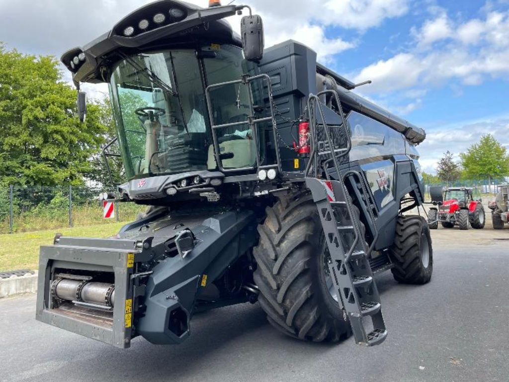 E-FARM: Massey Ferguson Ideal 8 PL - Moissoneuse-batteuse - id BIBDKJ5 - 260 000 € - Année: 2019 - Lecture du nombre d'heure: 1 070,Puissance du moteur (chevaux): 538,France