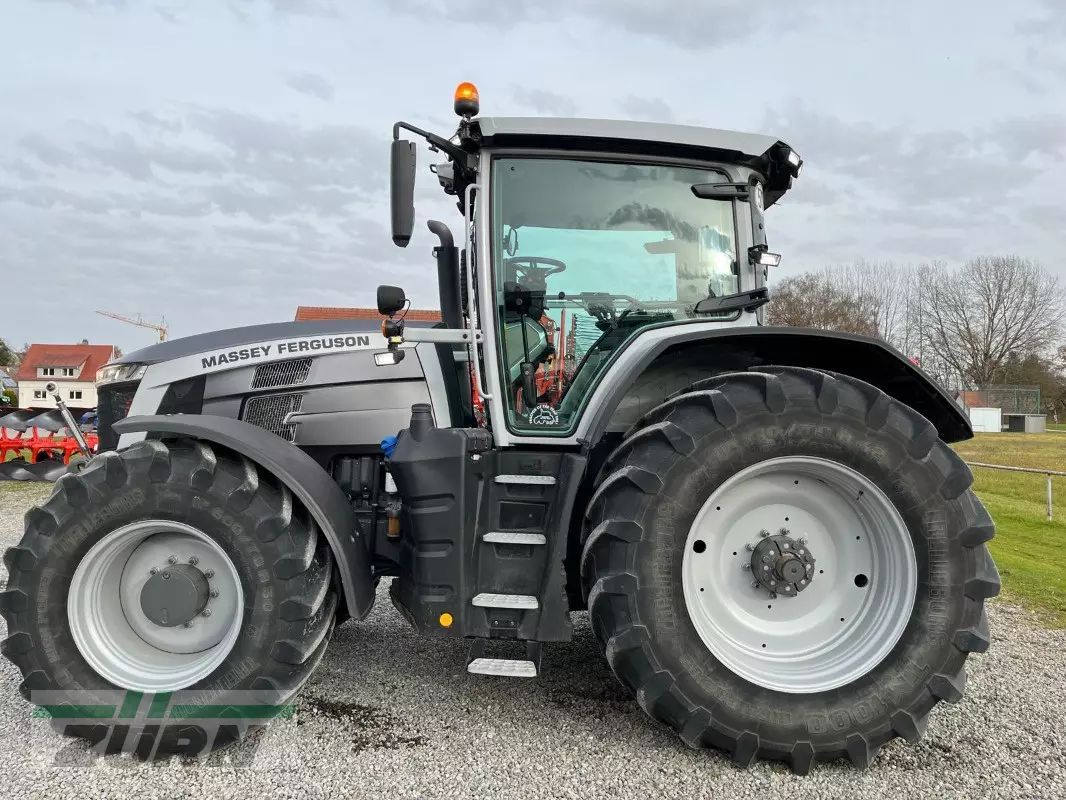 Massey Ferguson 8S.265 Tractor €117,500