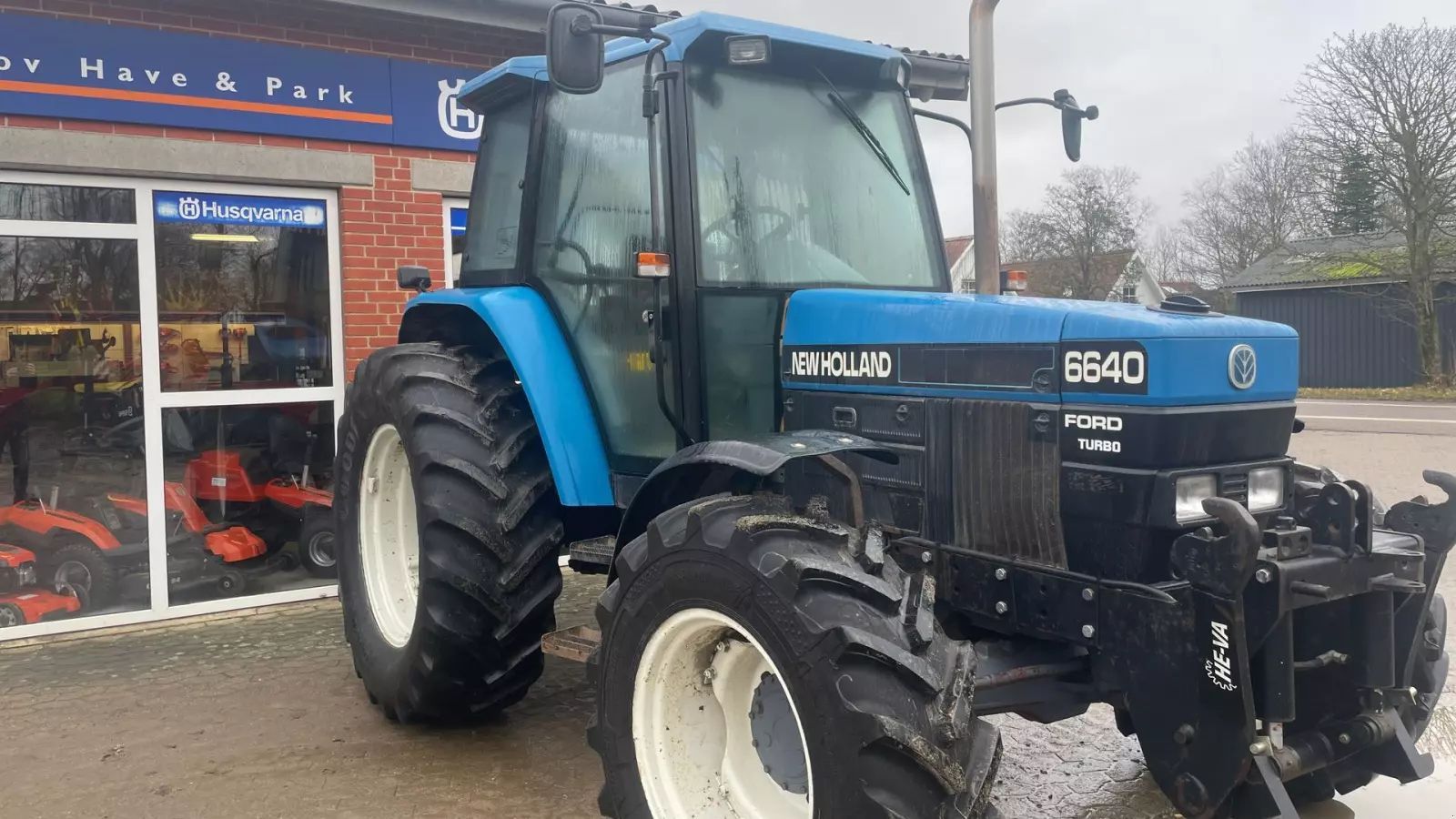 Ford 6640 sl Traktor 15 922 €