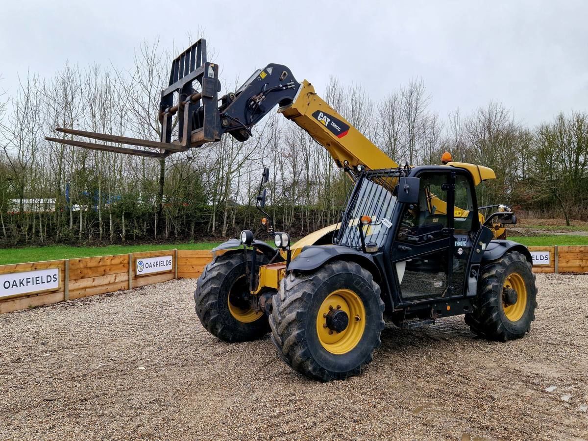 Caterpillar TH407C Manipulador telescópico 31.807 €