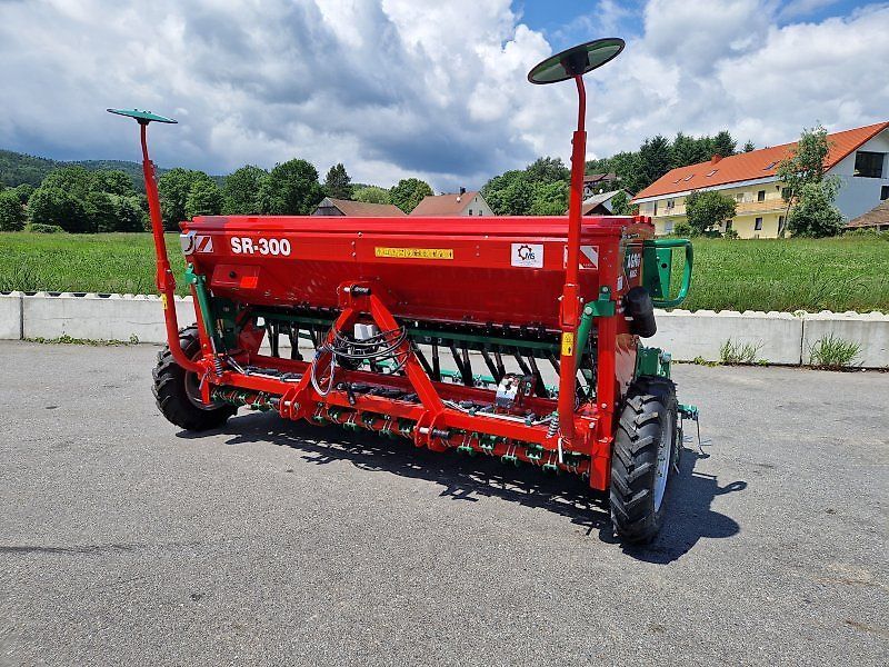 E-FARM: AGRO-MASZ sr 300 sämaschine elektrische fahrgassenschaltung - Taladro - id WIIALTZ - Año: 2025 - Alemania