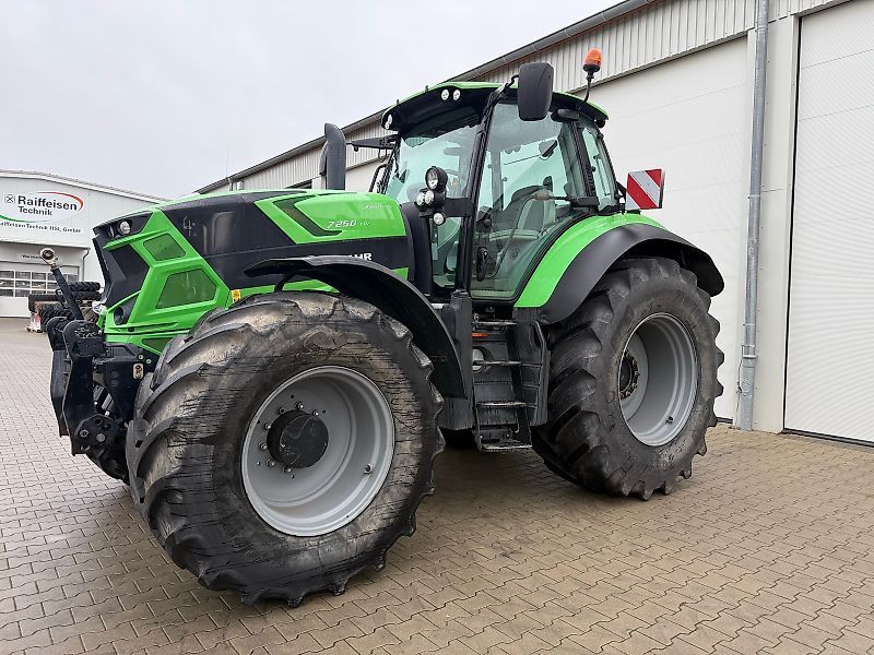 Deutz-Fahr Agrotron 7250 TTV Tractor €68,500