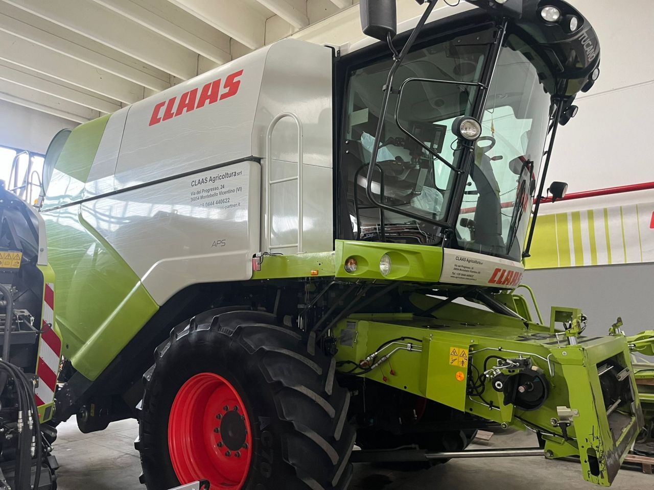 E-FARM: Claas Tucano 430 - Combine harvester - id HUGWIKG - €130,000 - Year of construction: 2021 - Engine hours: 1,150,Engine power (HP): 282,Italy