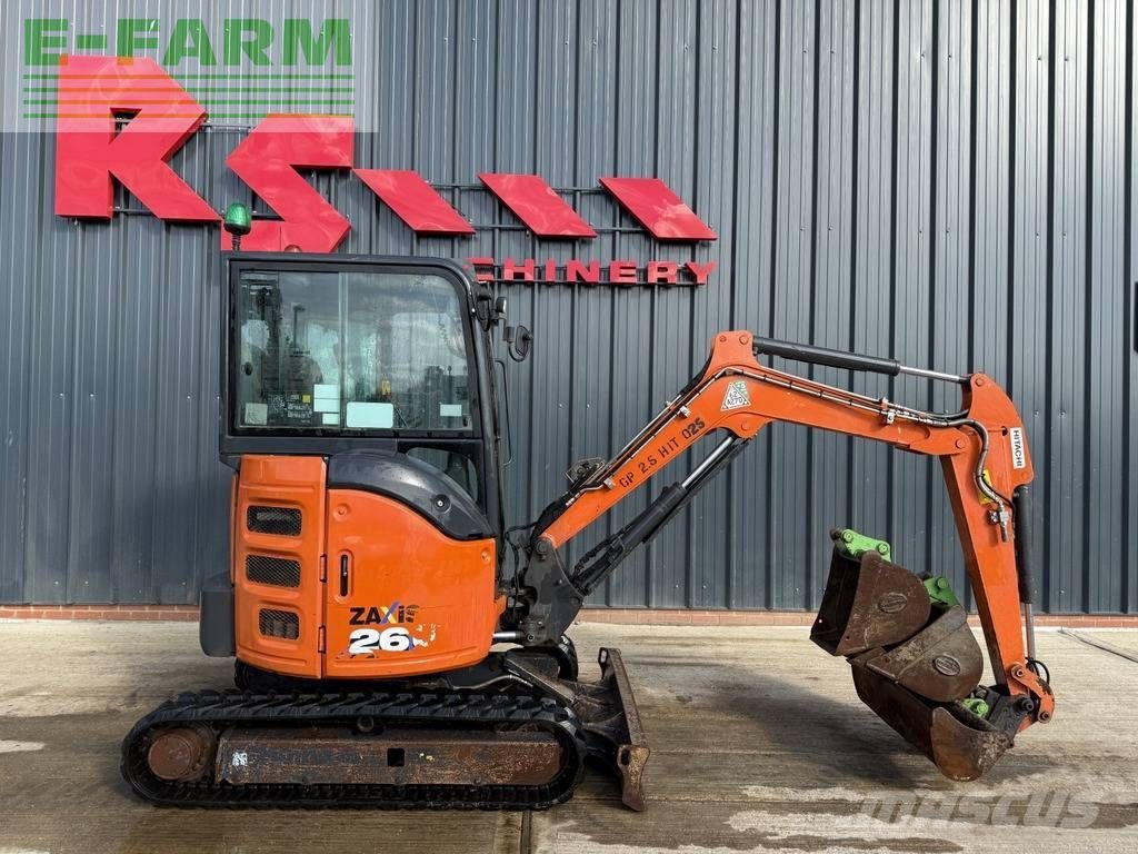 Hitachi zx 26 u-6 2.7t mini excavator / digger Mini excavadora  21.986 €