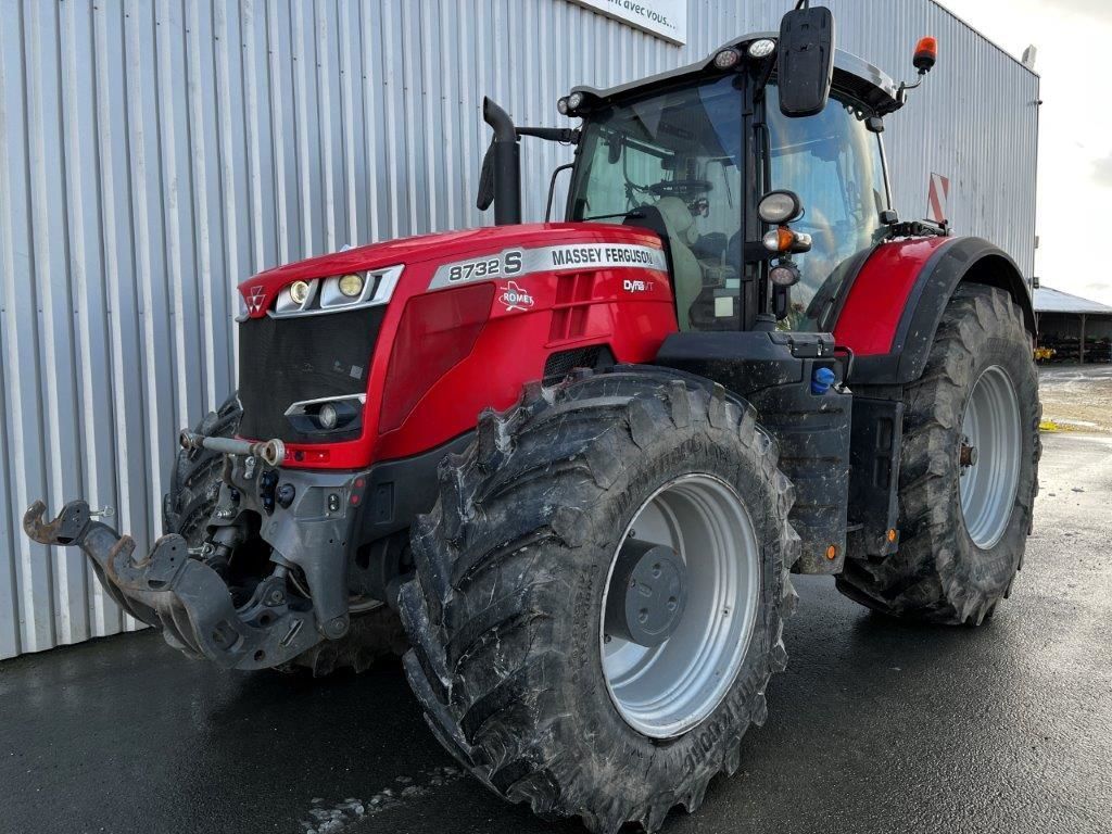 E-FARM: Massey Ferguson 8732 Dyna-VT - Tracteur - id GNWUDQR - Année: 2022 - Lecture du nombre d'heure: 1 500,Puissance du moteur (chevaux): 320,France