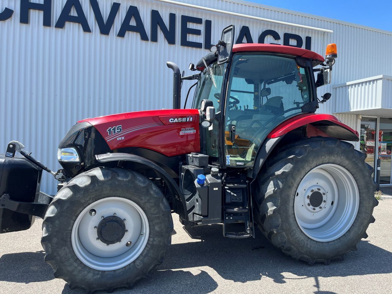 E-FARM: Case IH Maxxum 115 CVX - Tractor - id MSSNF7F - 52.000 € - Año: 2017 - Horas: 3945,Potencia del motor: 120,Francia