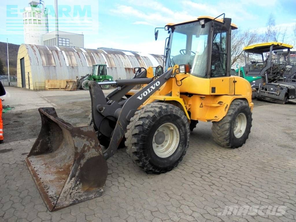 VOLVO l 30 b Cargador de ruedas 19.000 €