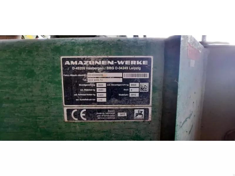 E-FARM: Amazone EDX 6000 TC - Maszyna do siewu punktowego - id FCDCMQK - 23 000 € - Rok produkcji: 2012 - Francja
