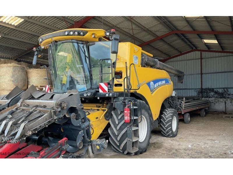 New Holland CR 8.90 Moissonneuse-batteuse