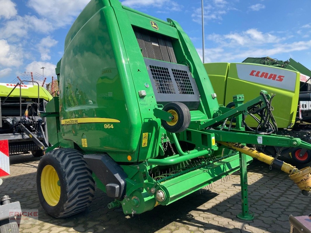 John Deere 864 Premium MaxiCut 25 baler 17 900 €