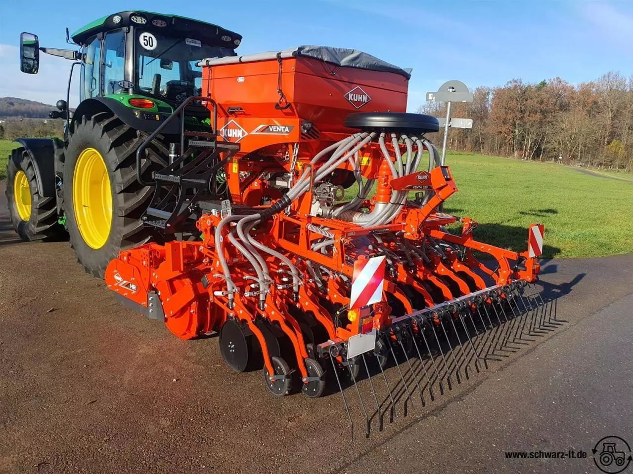 E-FARM: Kuhn HR 304 D - Semoir - id NUFV7HD - 39 950 € - Année: 2024 - Allemagne