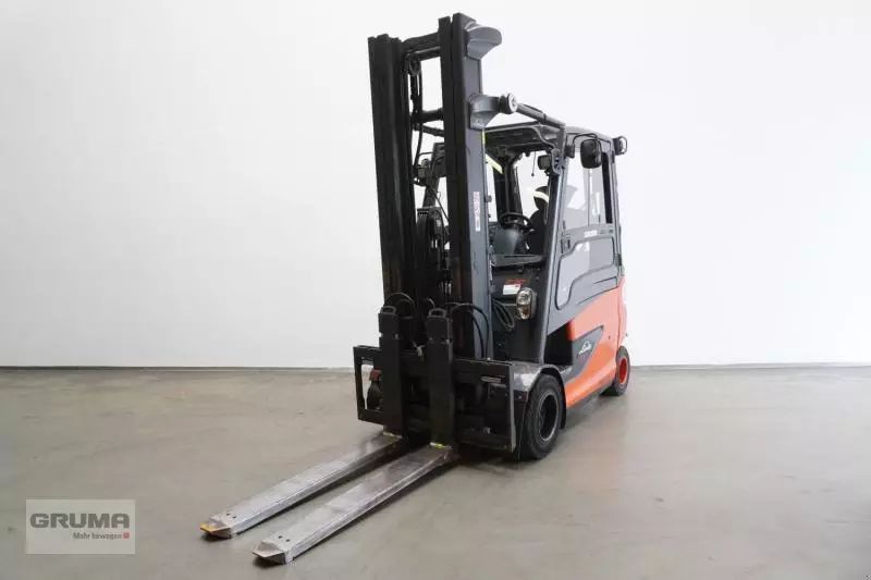 Linde E 30/600 HL Forklift €15,700