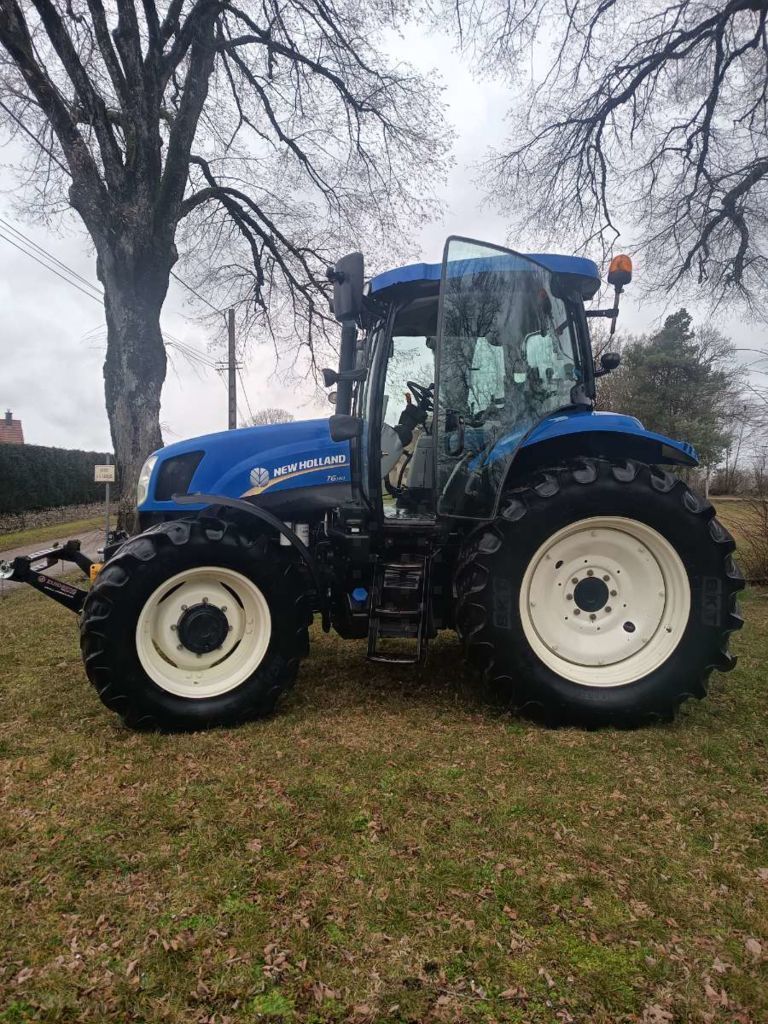 New Holland T6.140 Tractor €40,000