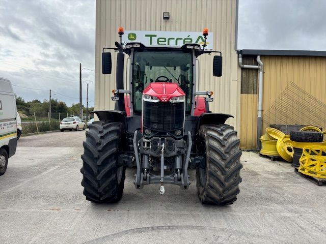 Massey Ferguson 8S.205 Traktor 95 000 €