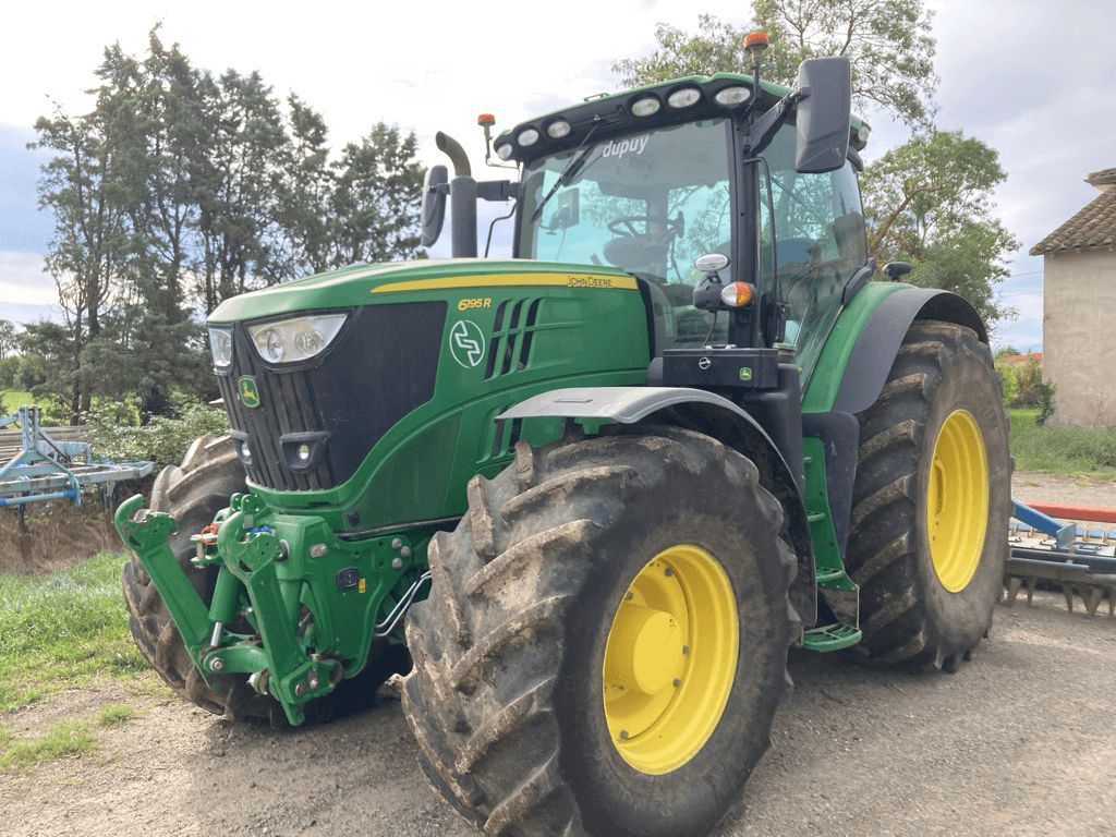 John Deere 6195 R Tractor €127,000