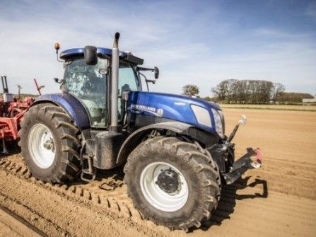 E-FARM: New Holland T7.270 - Traktor - id DGNC1FI - 169.000 € - Baujahr: 2024 - Abgelesene Motorstunden: 790,Frankreich