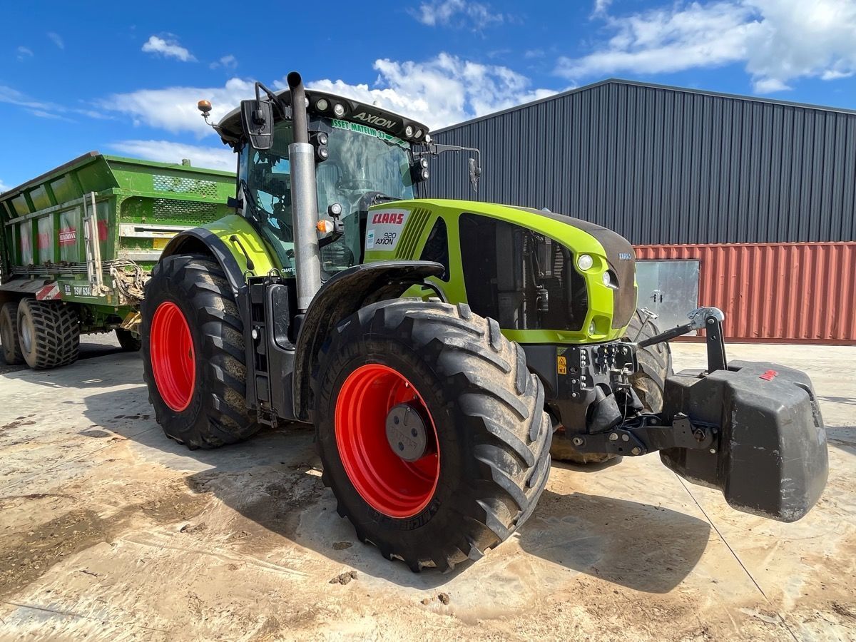E-FARM: Claas Axion 920 - Tractor - id GUJT9HN - €125,000 - Year of construction: 2017 - Engine hours: 3,100,Engine power (HP): 320,France