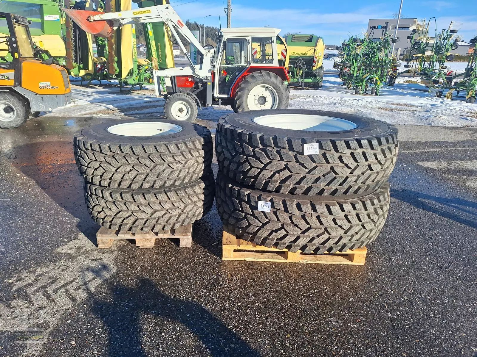 Nokian 480/80r34+400/80r24 kompletträder Roue et chenille 6 250 €