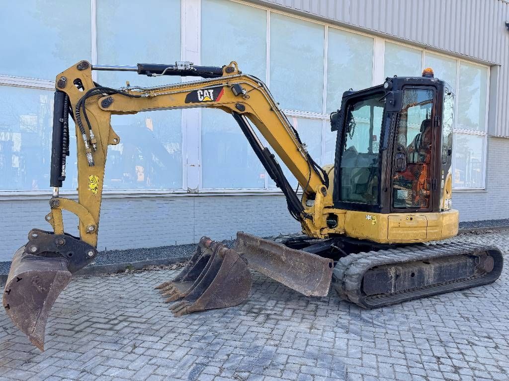 Caterpillar 305e2 Mini excavator €25,900
