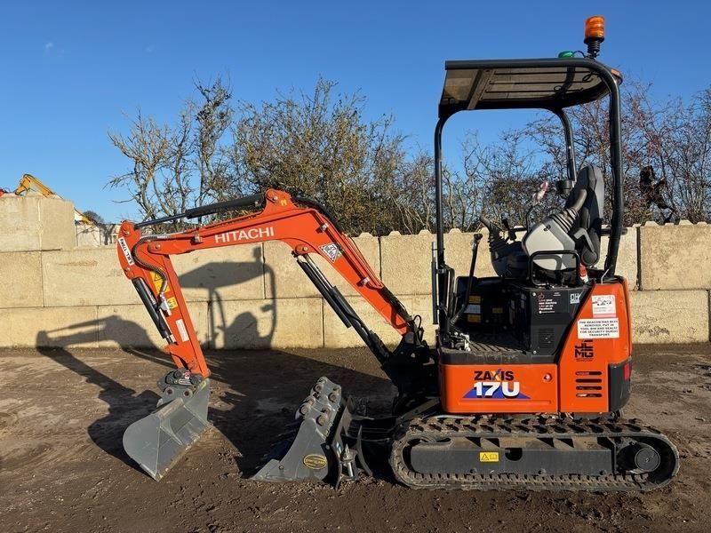 E-FARM: Hitachi ZX17U-6 - Mini excavator - id CDLFFKQ - €19,557